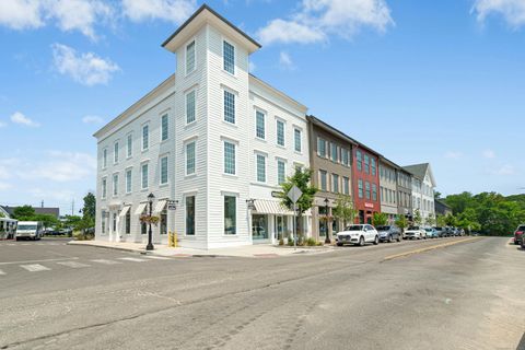 15 Corbin Drive 204 Darien CT 06820