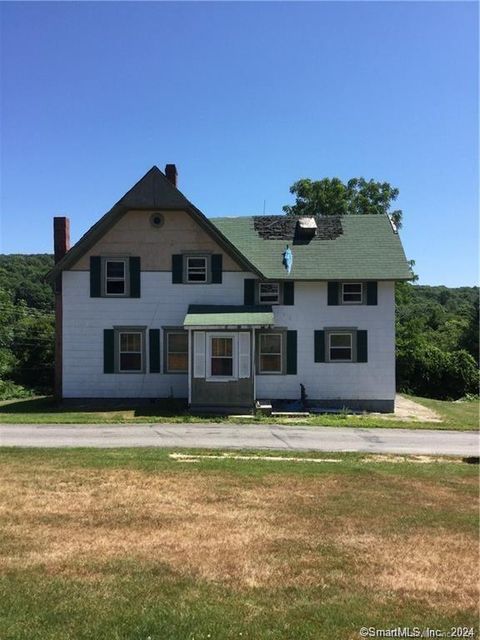 Single Family Residence in Montville CT 300 Maple Avenue.jpg