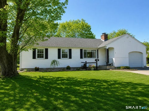 Photo of 11 Brookfield Drive, East Hartford, CT 06118 (MLS # 24186578)