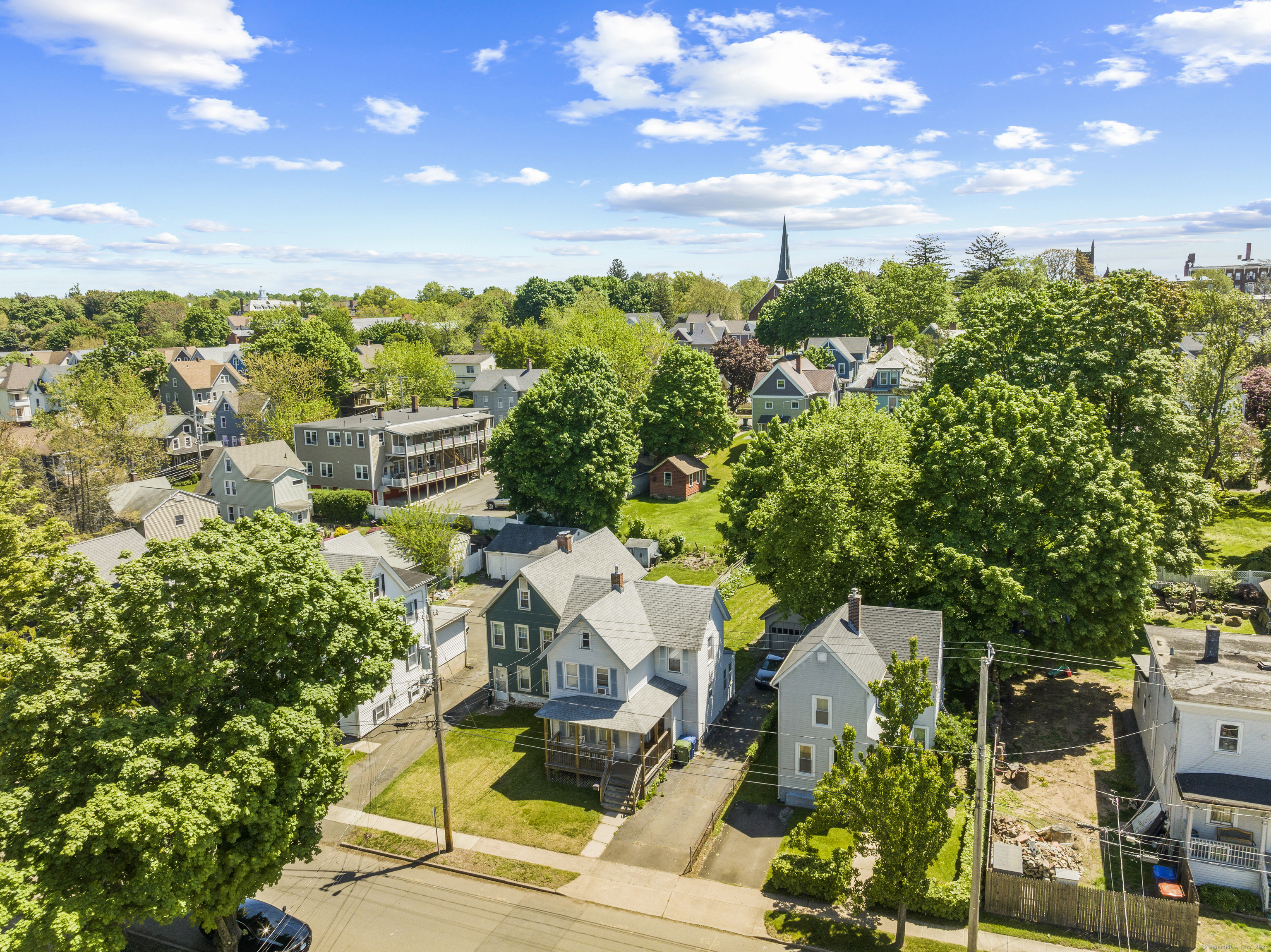 43 N Orchard Street, Wallingford, Connecticut - 3 Bedrooms  
2 Bathrooms  
7 Rooms - 