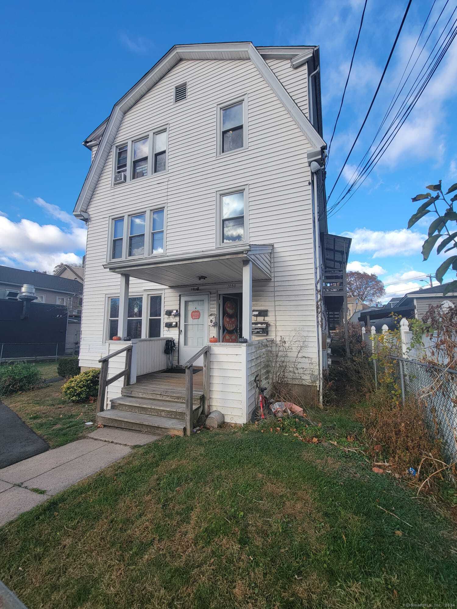 Rental Property at 1048 Broad Street 2B, Meriden, Connecticut - Bedrooms: 1 
Bathrooms: 1 
Rooms: 3  - $1,100 MO.