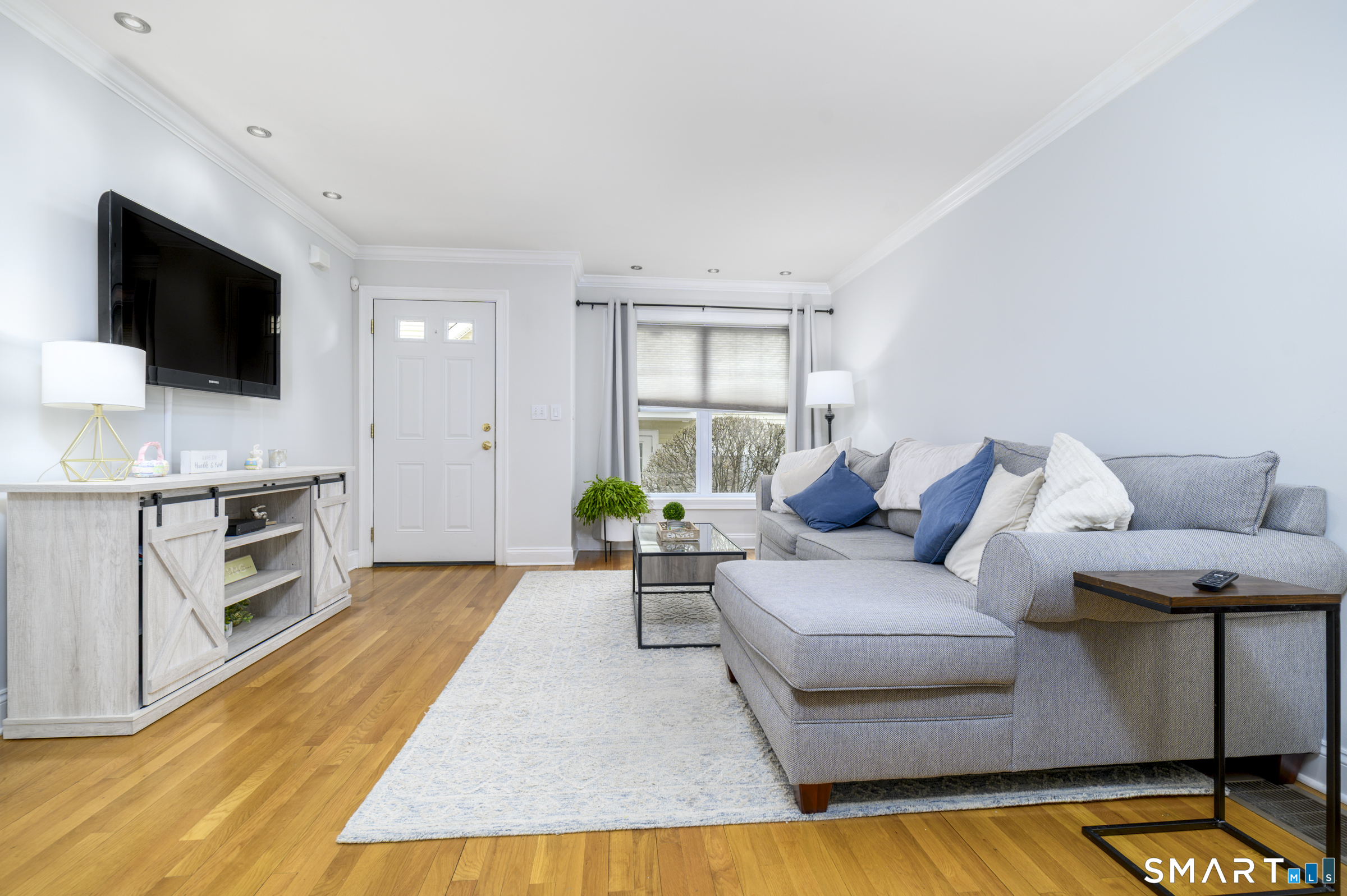 85 Camp Avenue Apt 9i