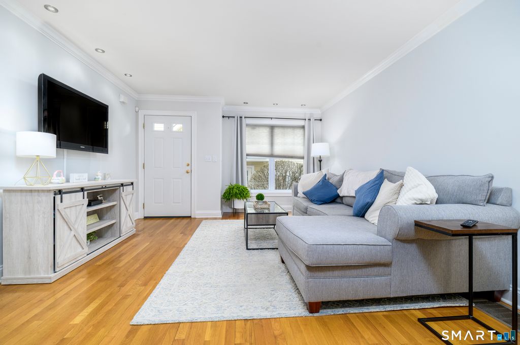 Photo of 85 Camp Avenue #Apt 9i, Stamford, CT 06907 (MLS # 24159306)