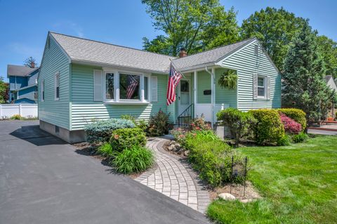26 Vivian Street Newington CT 06111