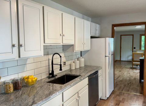 Tiny photo for 64 White Deer Rock Road #5E, Woodbury, CT 06798 (MLS # 24143711)