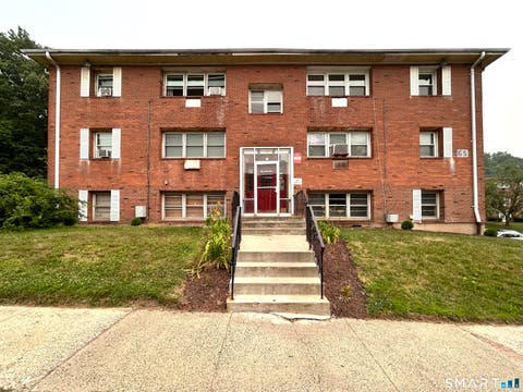 Photo of 65 Donna Drive #C1, New Haven, CT 06513 (MLS # 24192320)