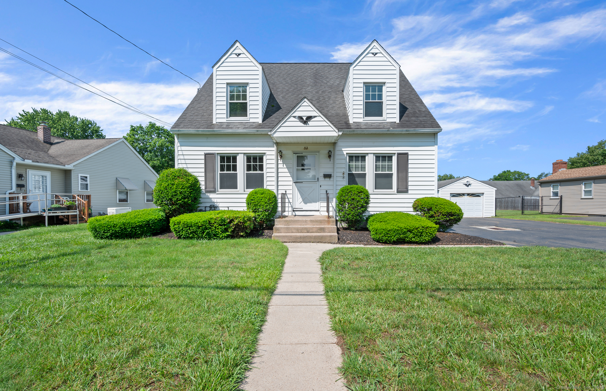 Property for Sale at Franklin Street, Southington, Connecticut - Bedrooms: 3 
Bathrooms: 2 
Rooms: 6  - $375,000