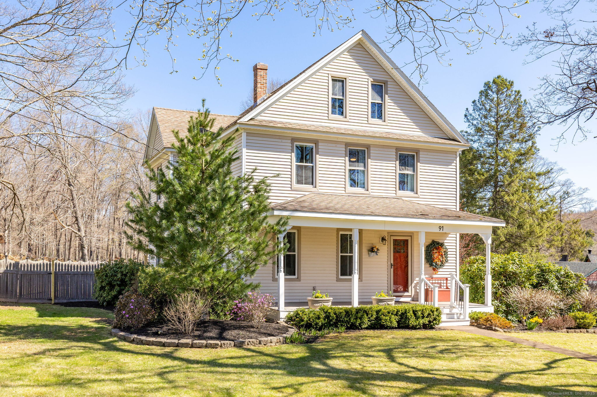 Property for Sale at Main Street, Middlefield, Connecticut - Bedrooms: 4 
Bathrooms: 2 
Rooms: 8  - $449,900