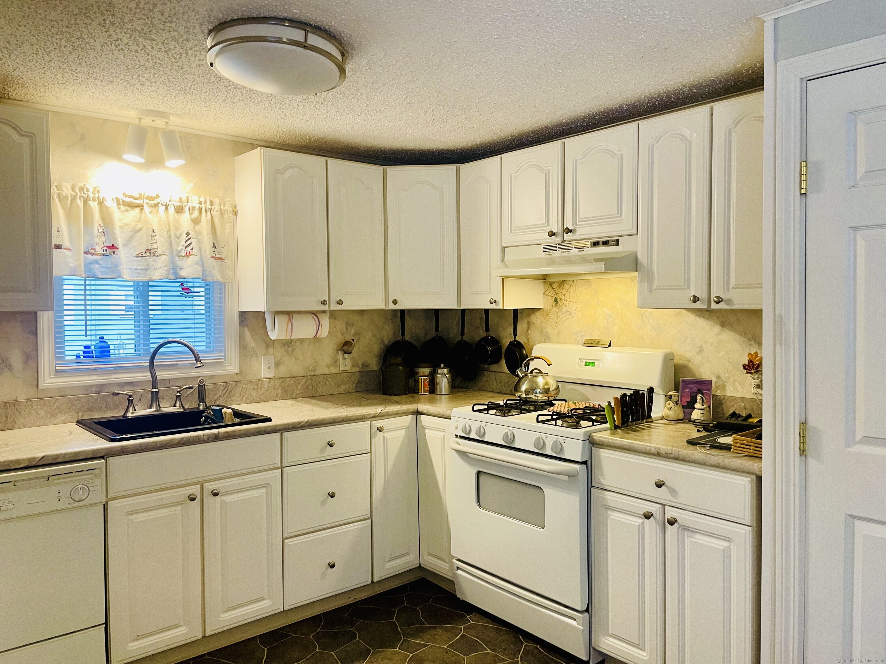 91 Shawnee Road, East Hartford, Connecticut image 10