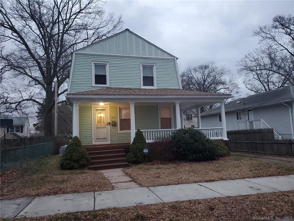 Concord Street, New Haven, Connecticut - 3 Bedrooms  
2 Bathrooms  
9 Rooms - 
