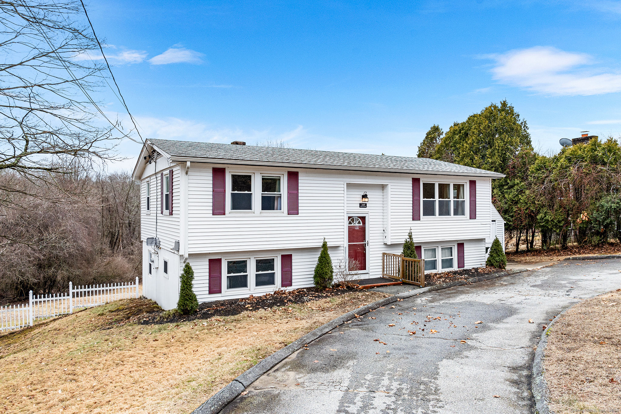 349 Harland Road, Norwich, Connecticut image 3