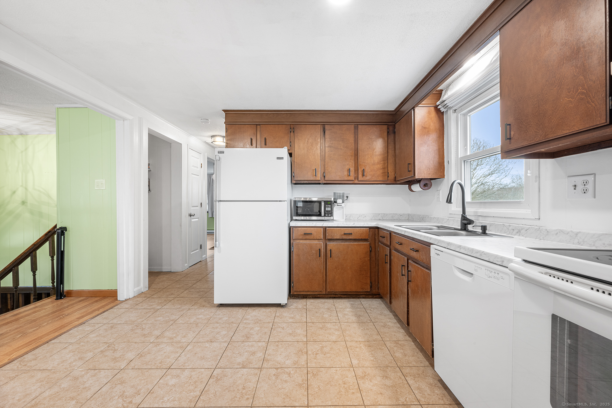 349 Harland Road, Norwich, Connecticut image 10