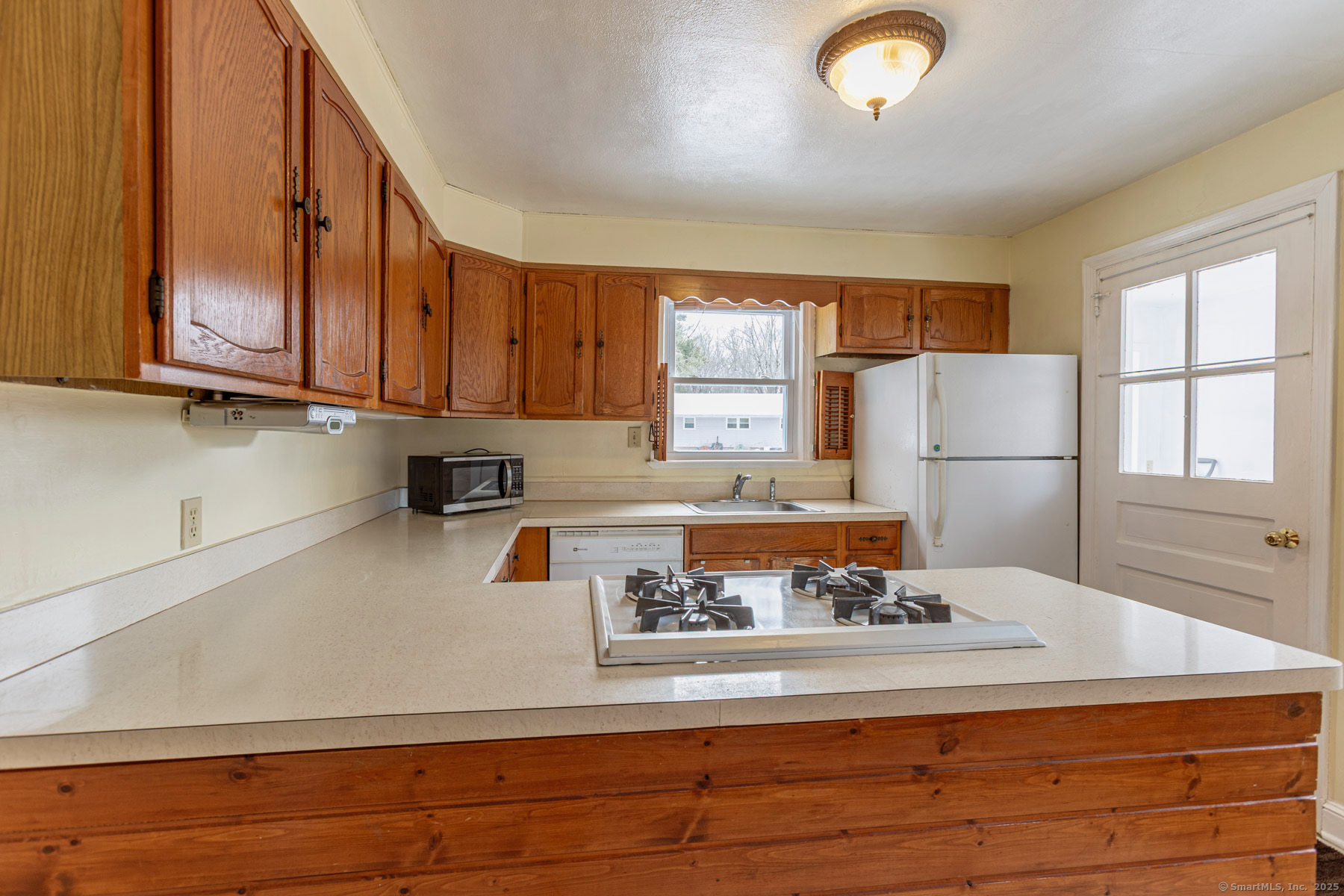 1211 Tolland Street, East Hartford, Connecticut image 10