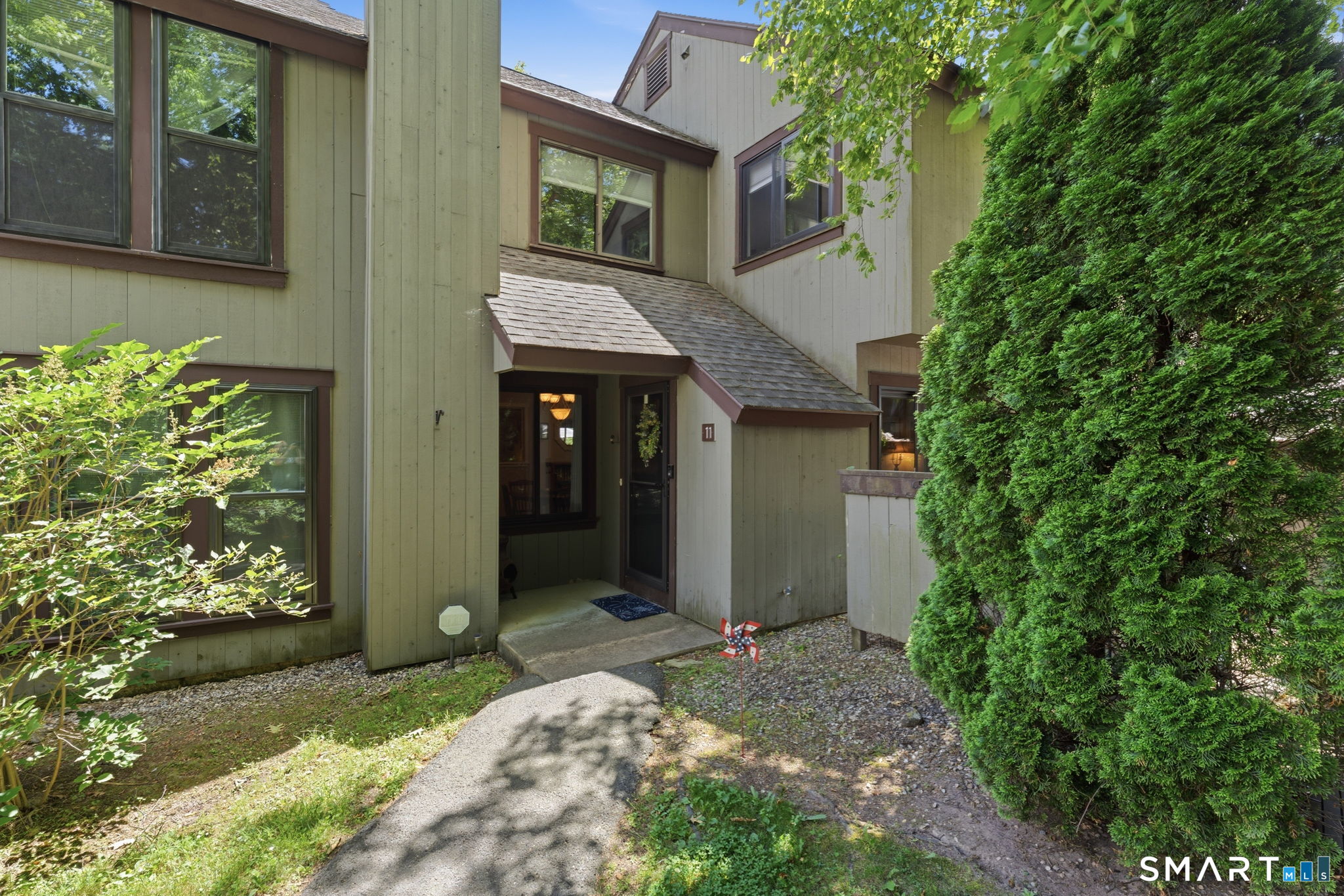 11 Willow Lane 11