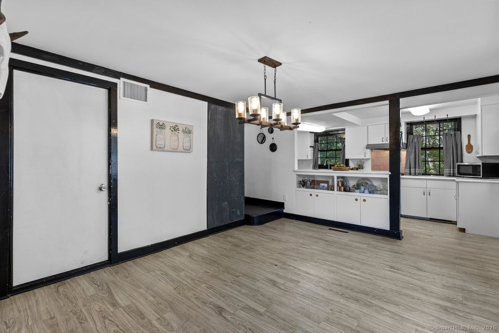 Photo of 1166 Old Racebrook Road, Woodbridge, CT 06525 (MLS # 24144528)