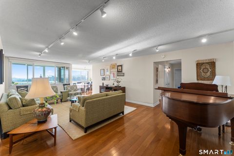 Condo For Sale - 1 Strawberry Hill Avenue #APT 10A<br/> Stamford, CT 06902