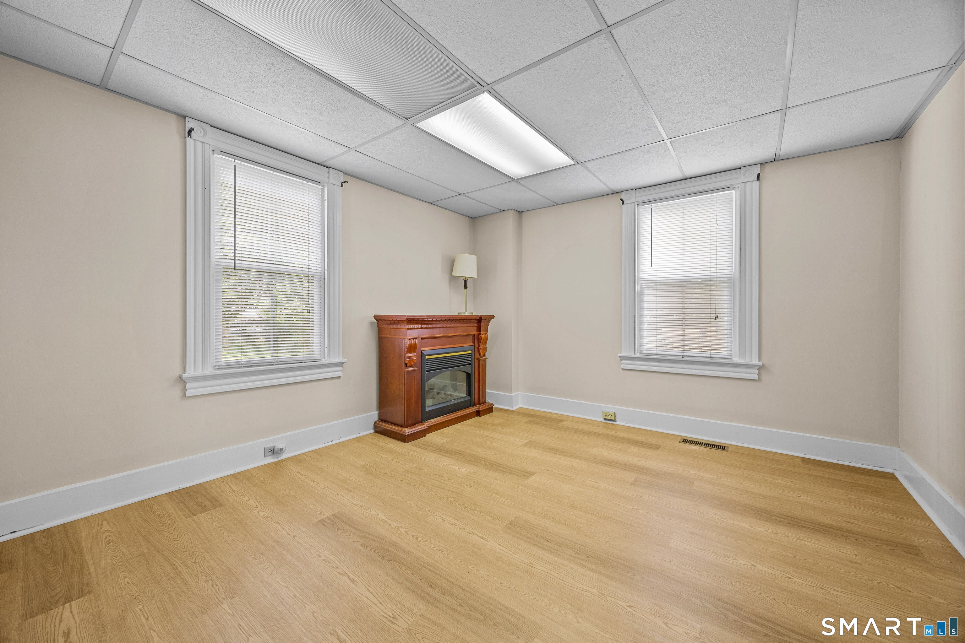 85 School Ground Road
