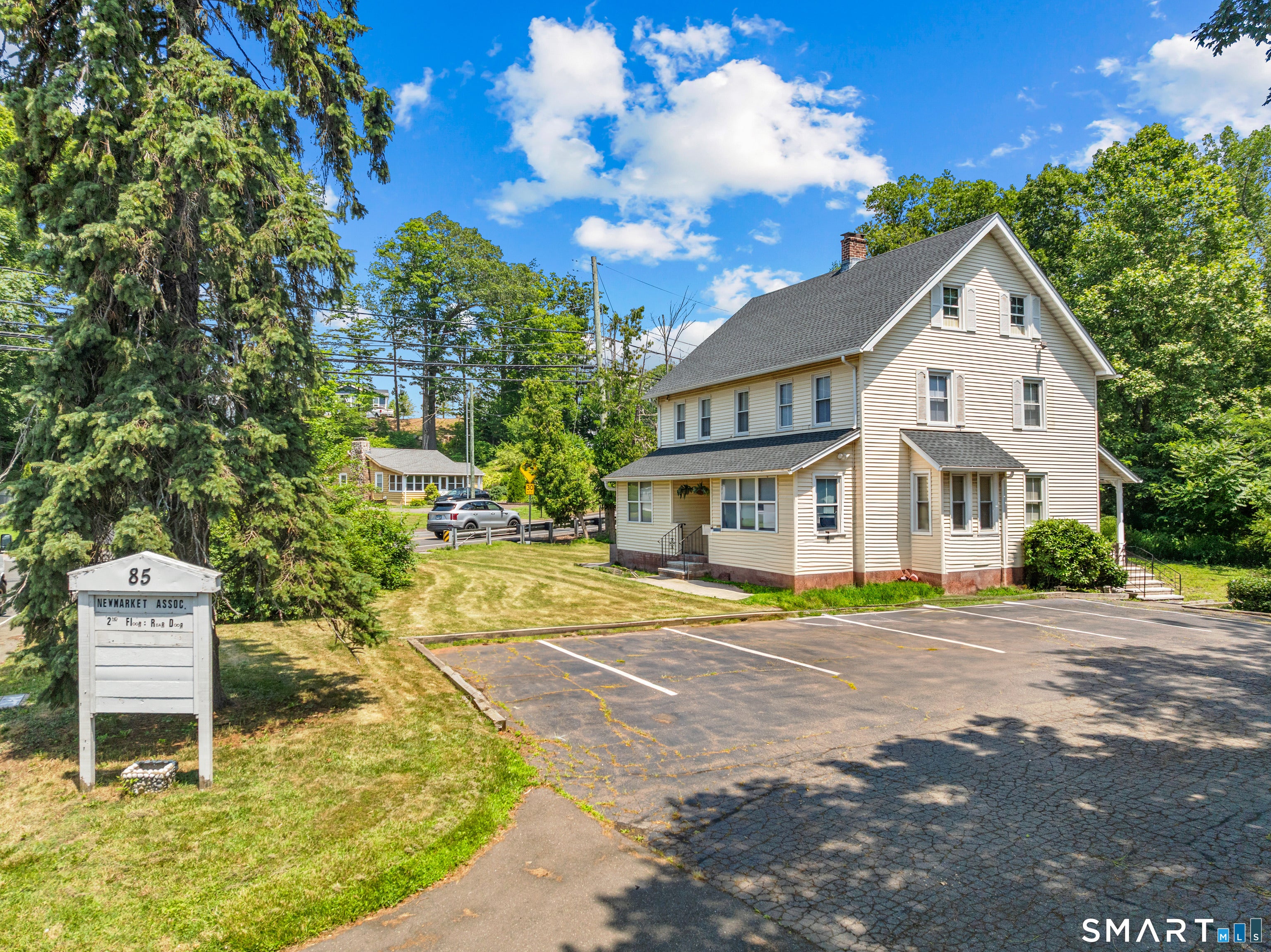 85 School Ground Road