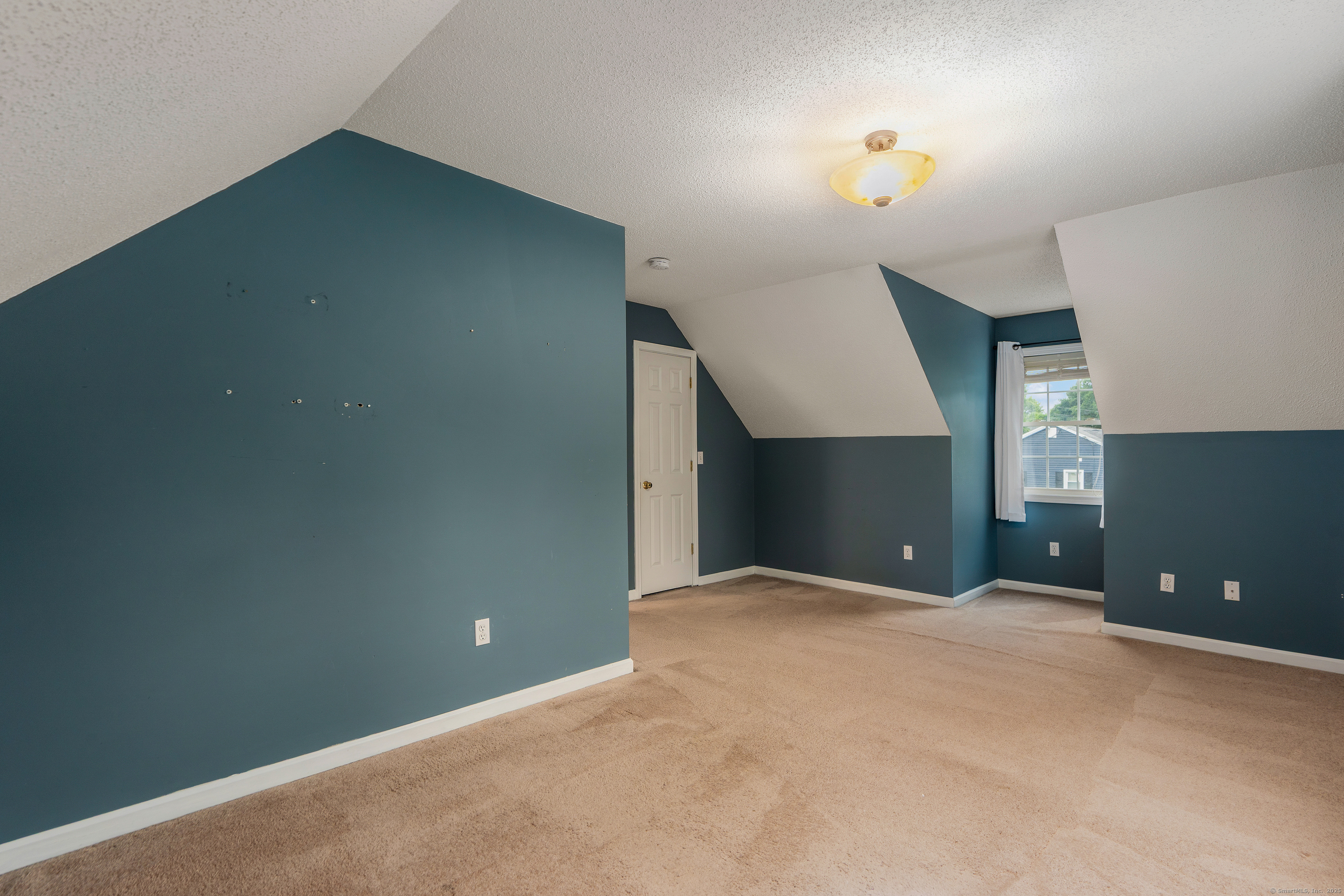 Middletown, Connecticut 06457, United States, 3 Bedrooms Bedrooms, ,3 BathroomsBathrooms,Residential,Active,148366