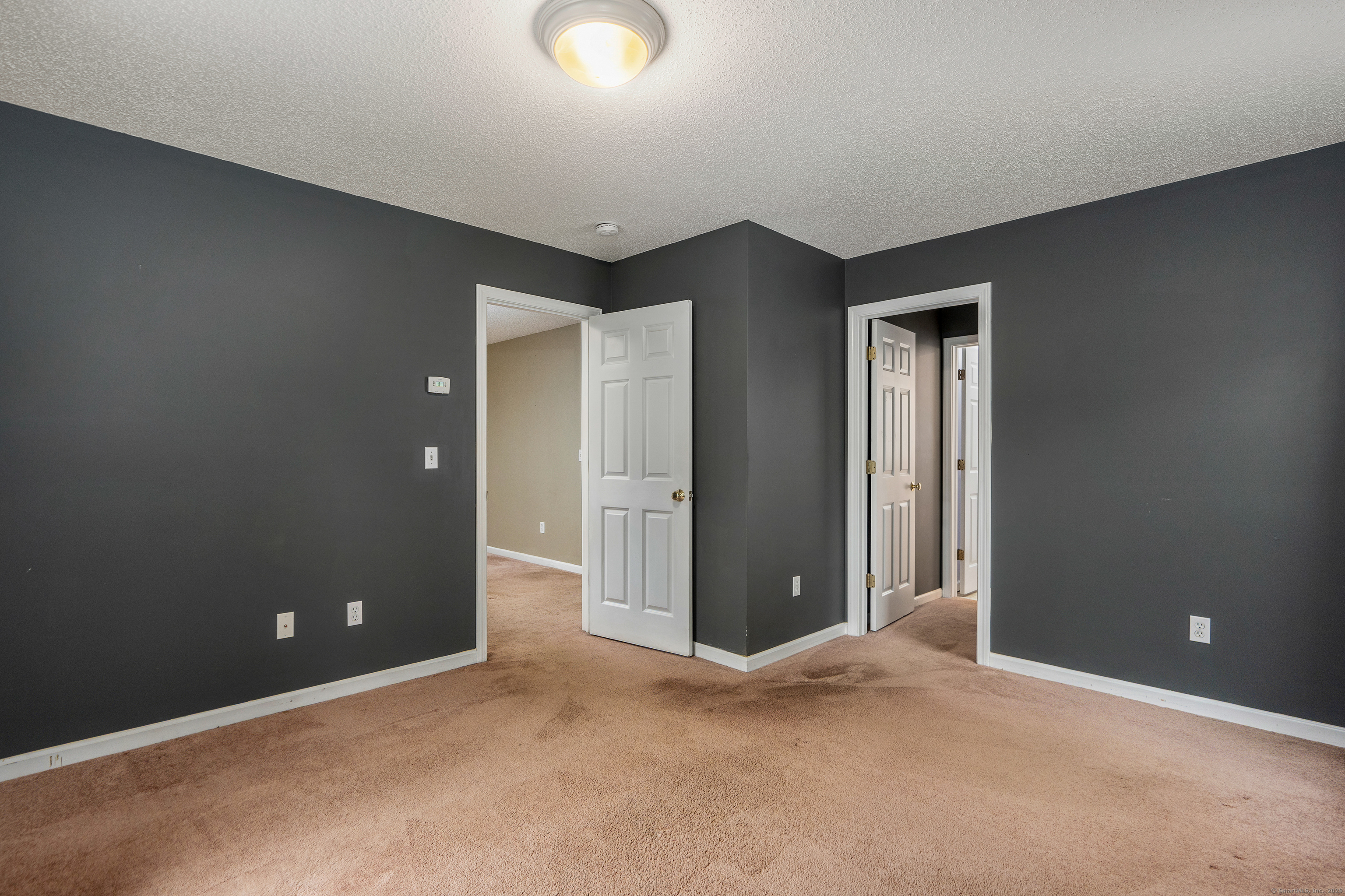 Middletown, Connecticut 06457, United States, 3 Bedrooms Bedrooms, ,3 BathroomsBathrooms,Residential,Active,148366