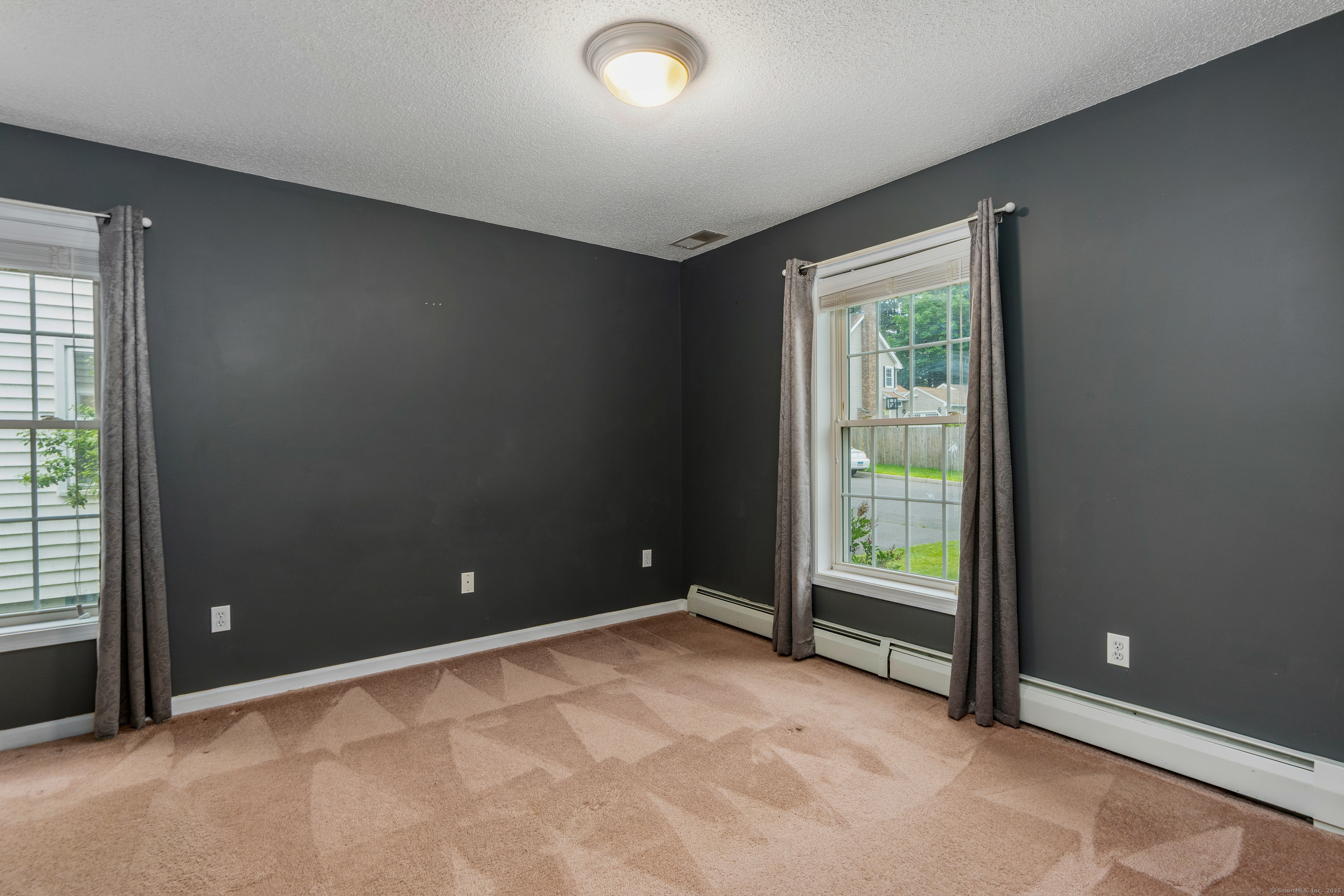 Middletown, Connecticut 06457, United States, 3 Bedrooms Bedrooms, ,3 BathroomsBathrooms,Residential,Active,148366