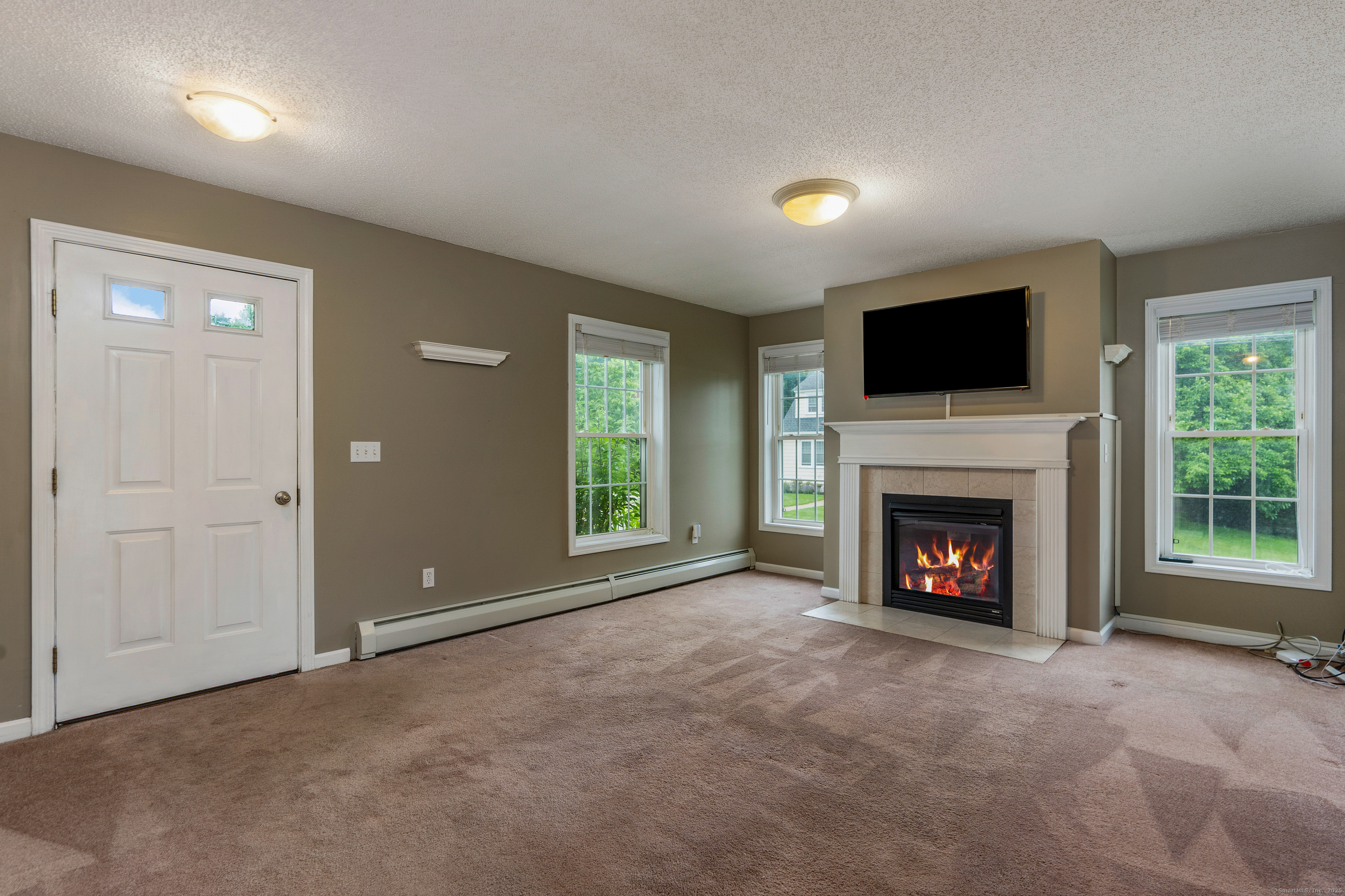 Middletown, Connecticut 06457, United States, 3 Bedrooms Bedrooms, ,3 BathroomsBathrooms,Residential,Active,148366