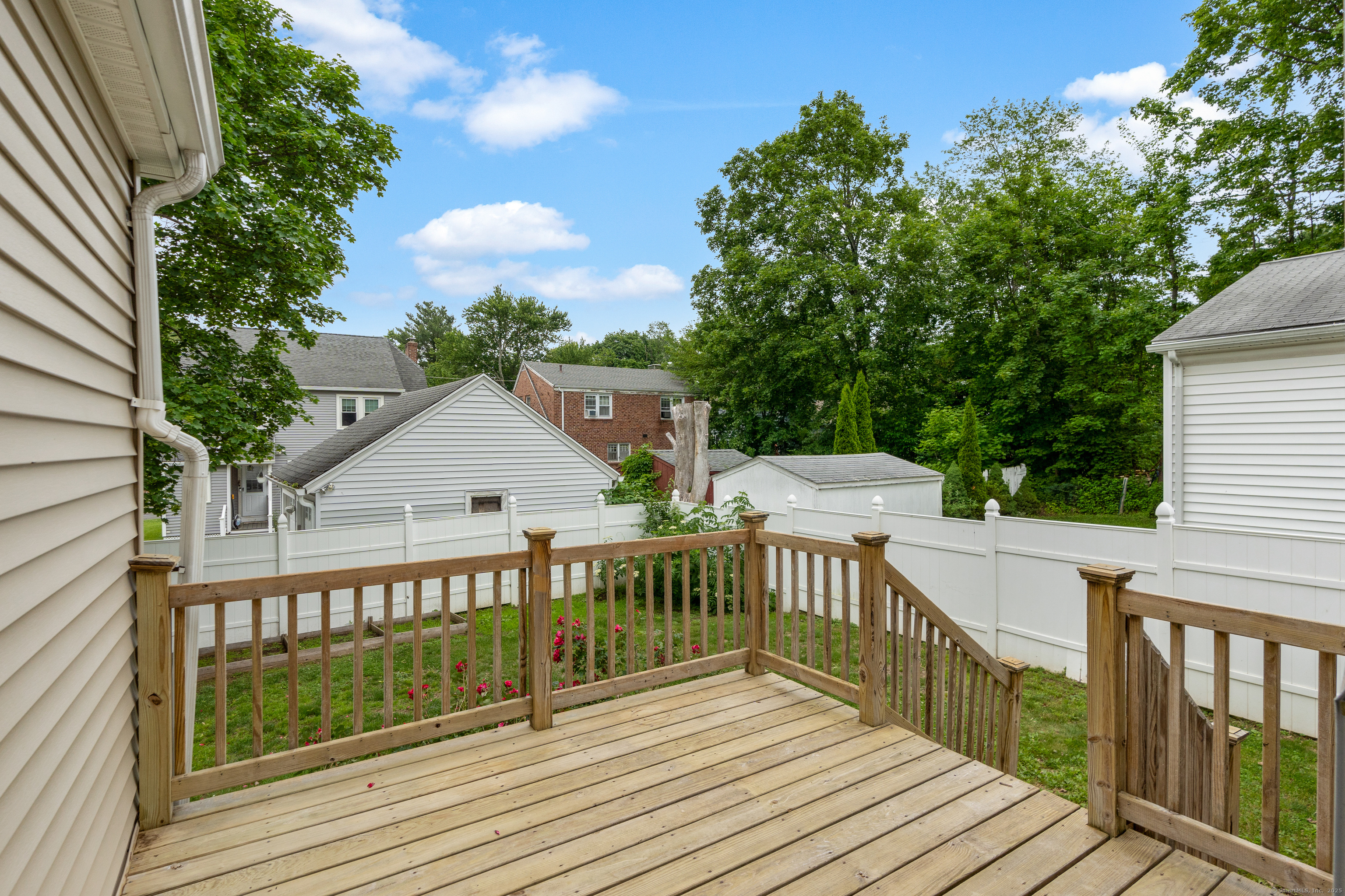 Middletown, Connecticut 06457, United States, 3 Bedrooms Bedrooms, ,3 BathroomsBathrooms,Residential,Active,148366