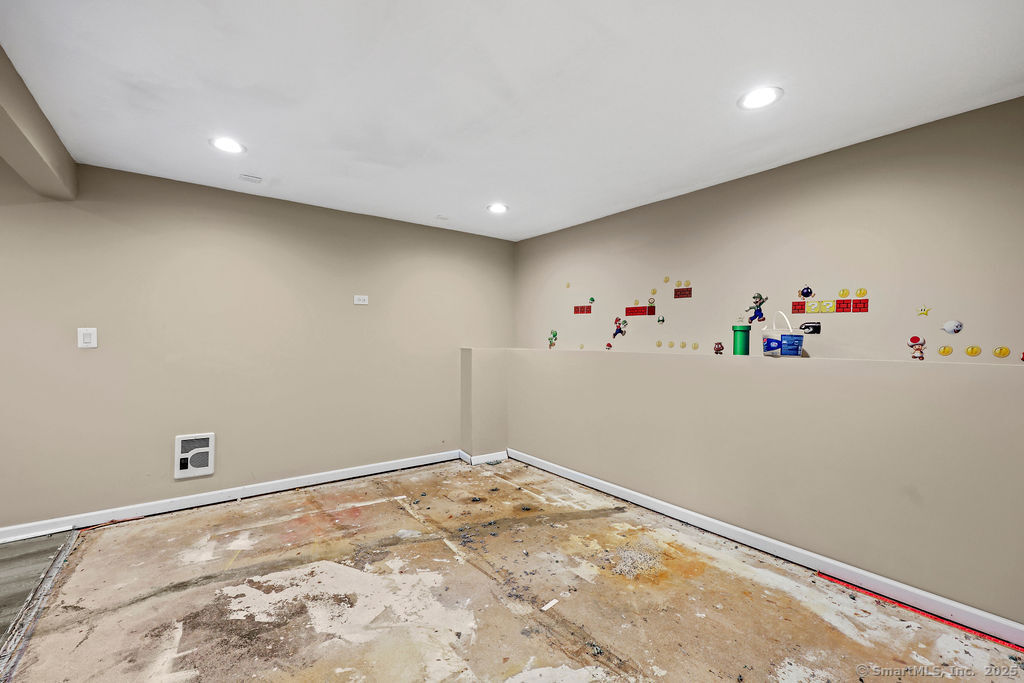 99 Redwood Drive, Bristol, Connecticut image 21