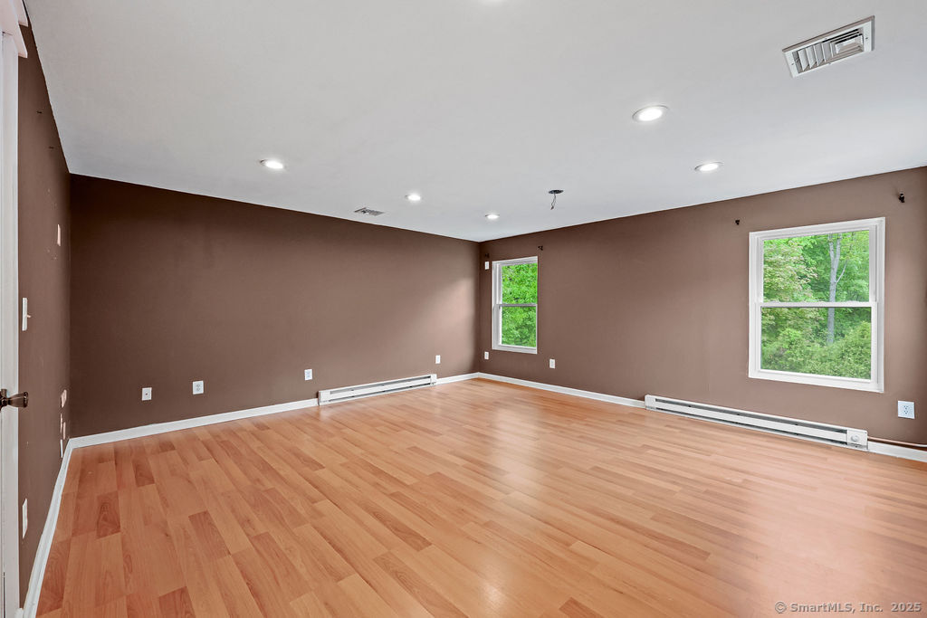 99 Redwood Drive, Bristol, Connecticut image 16