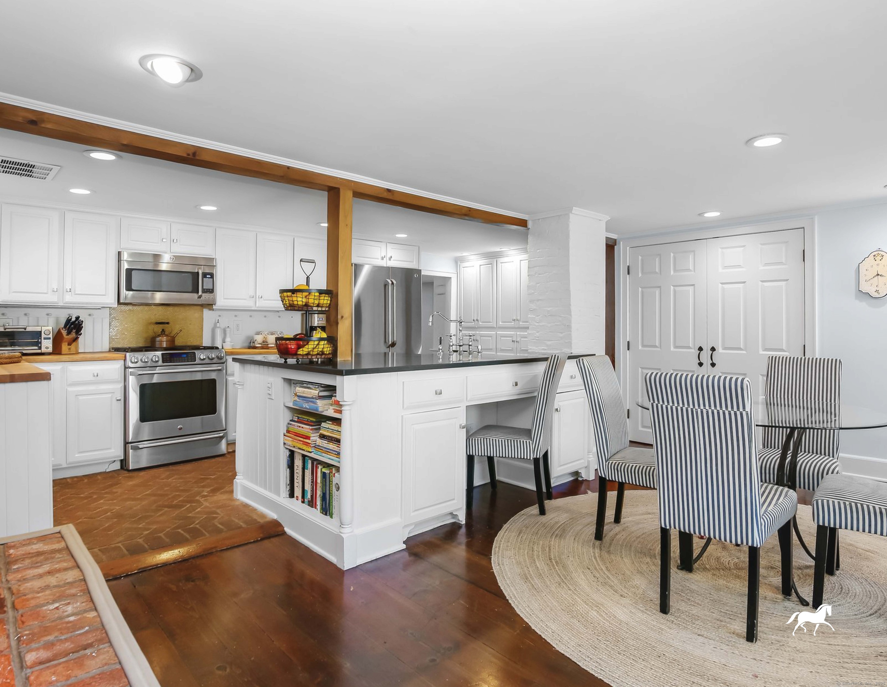52 Wilton Road East