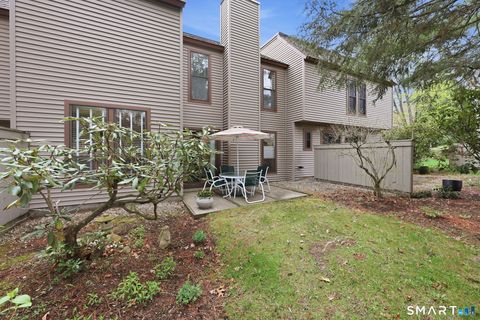 Tiny photo for 23 Maple Lane #23, Avon, CT 06001 (MLS # 24168402)