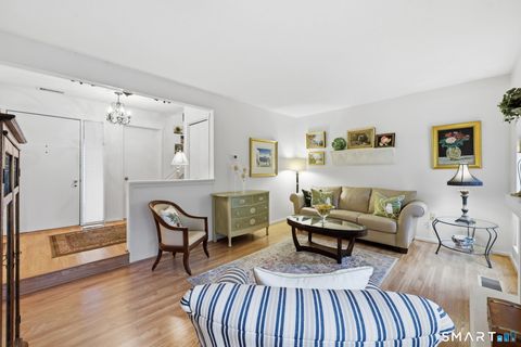 Tiny photo for 23 Maple Lane #23, Avon, CT 06001 (MLS # 24168402)