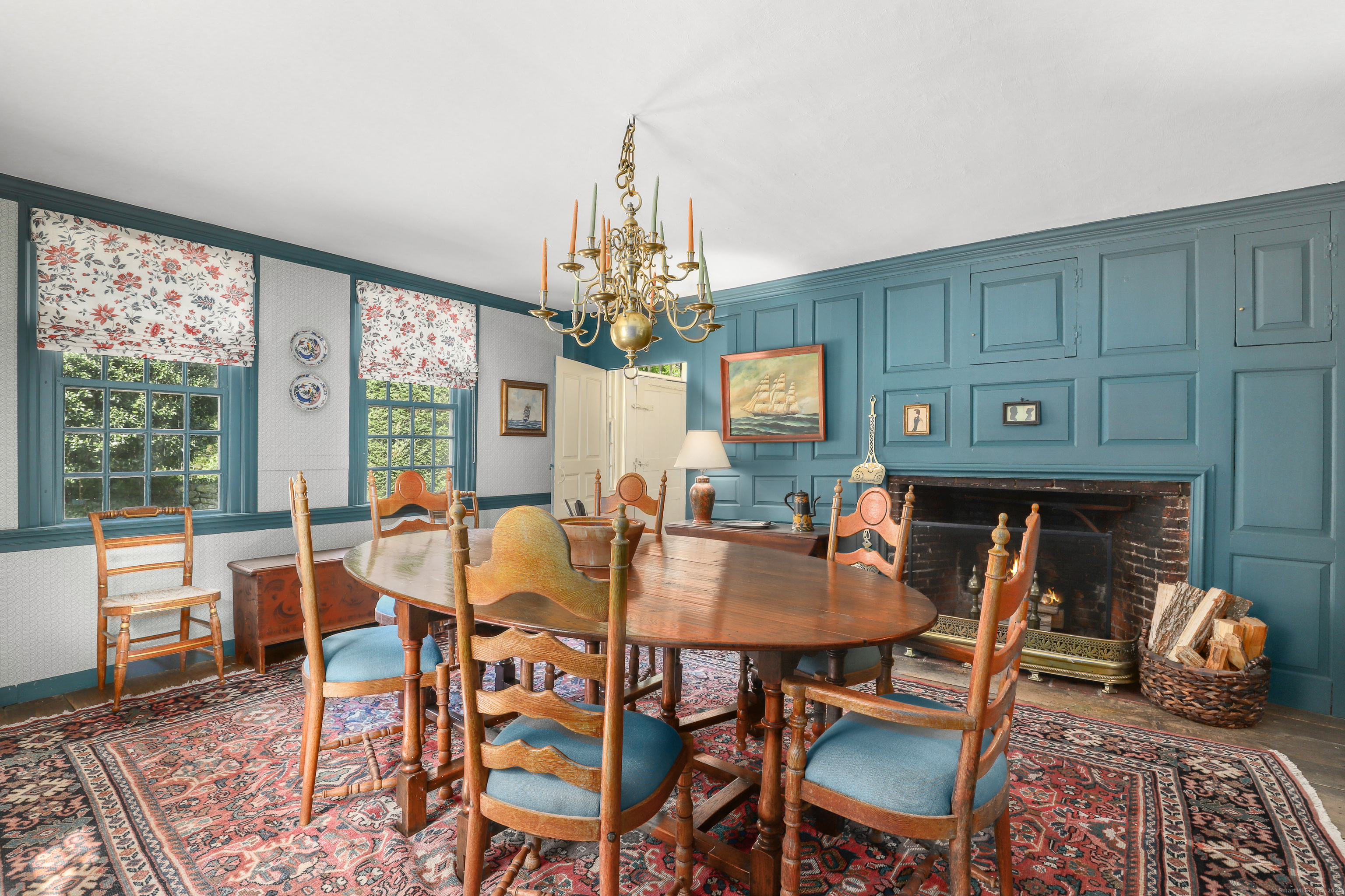 Newtown, Connecticut 06482, United States, 4 Bedrooms Bedrooms, ,4 BathroomsBathrooms,Residential,Active,200206