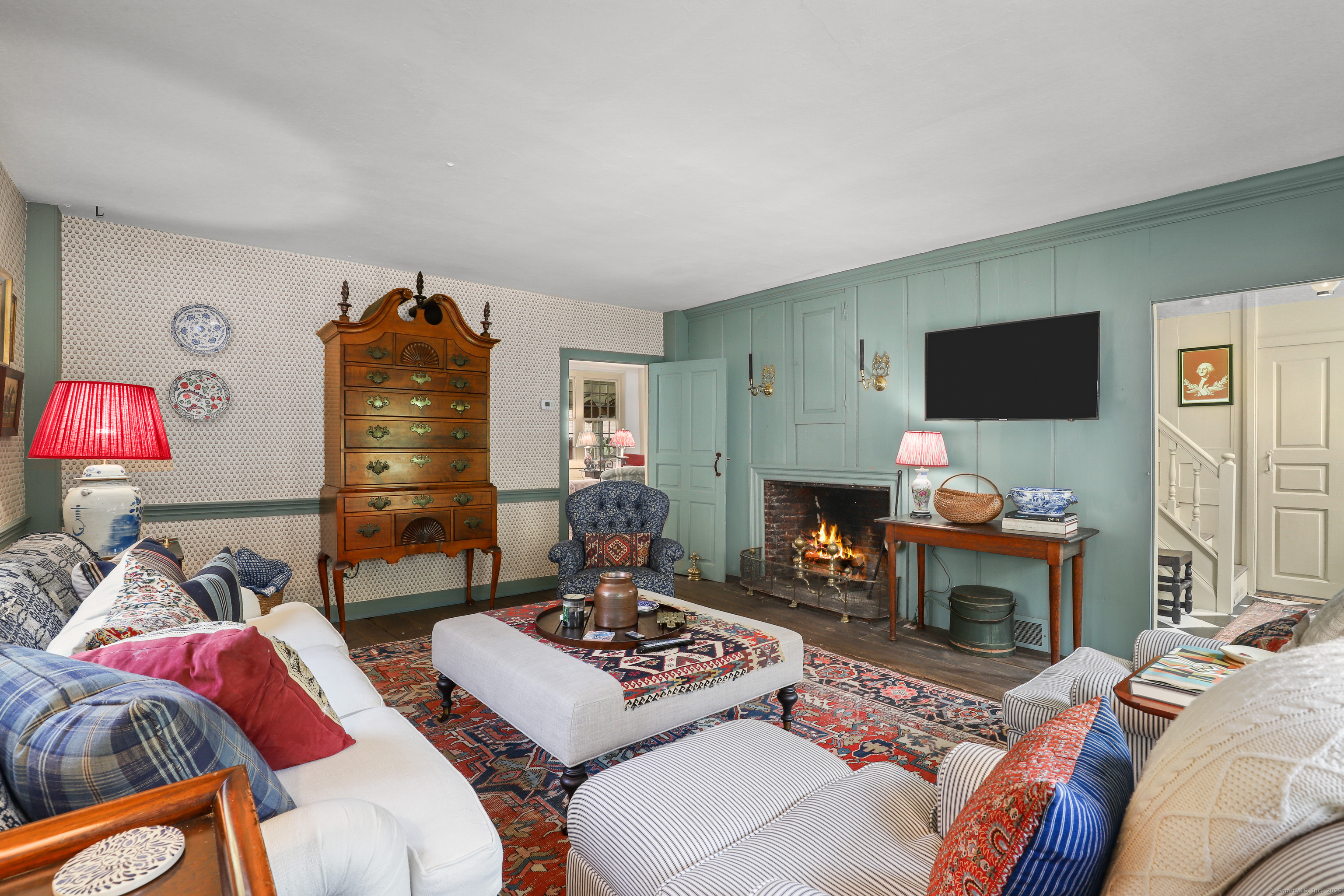 Newtown, Connecticut 06482, United States, 4 Bedrooms Bedrooms, ,4 BathroomsBathrooms,Residential,Active,200206