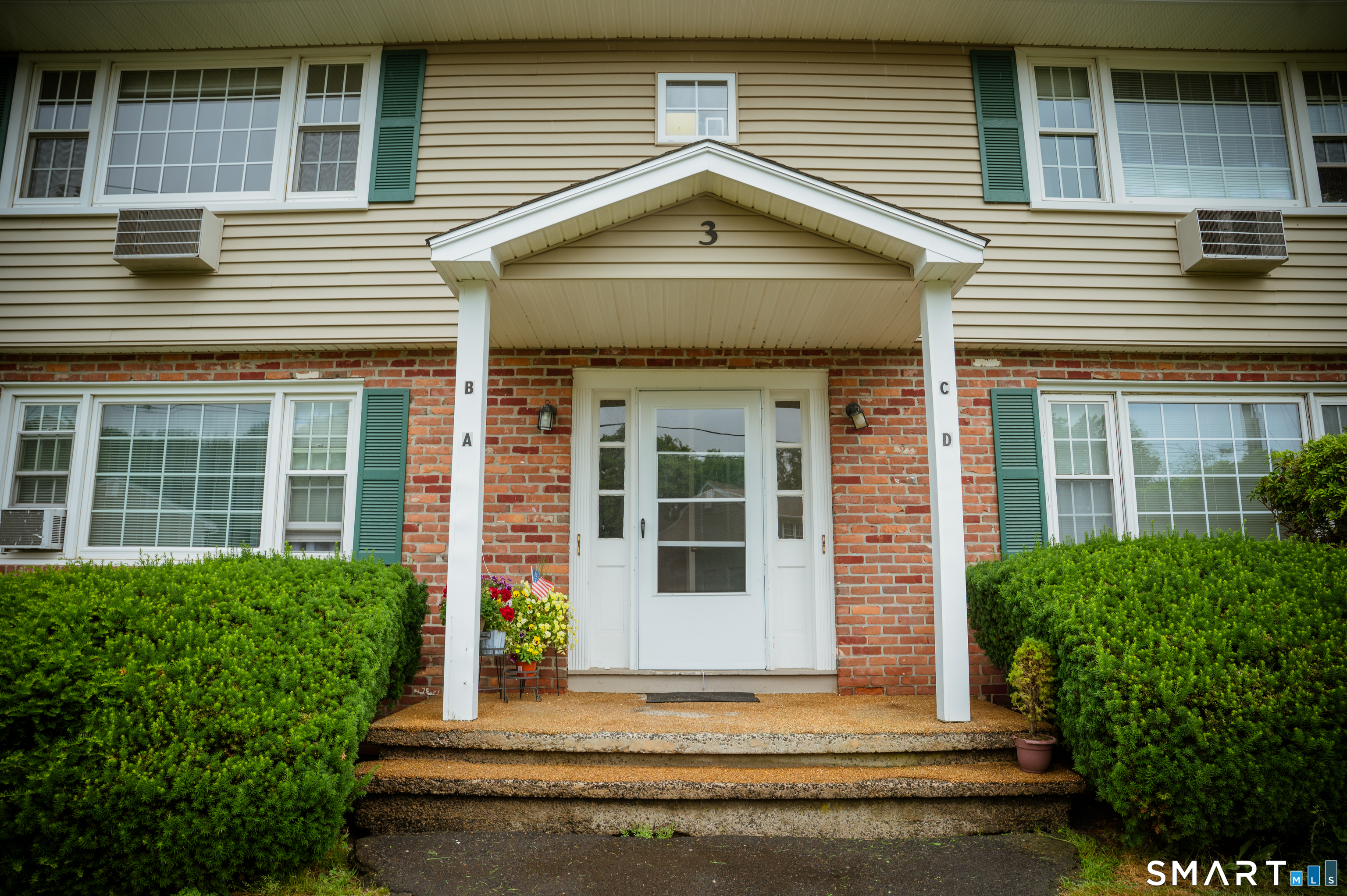 1789 Foxon Road 3B