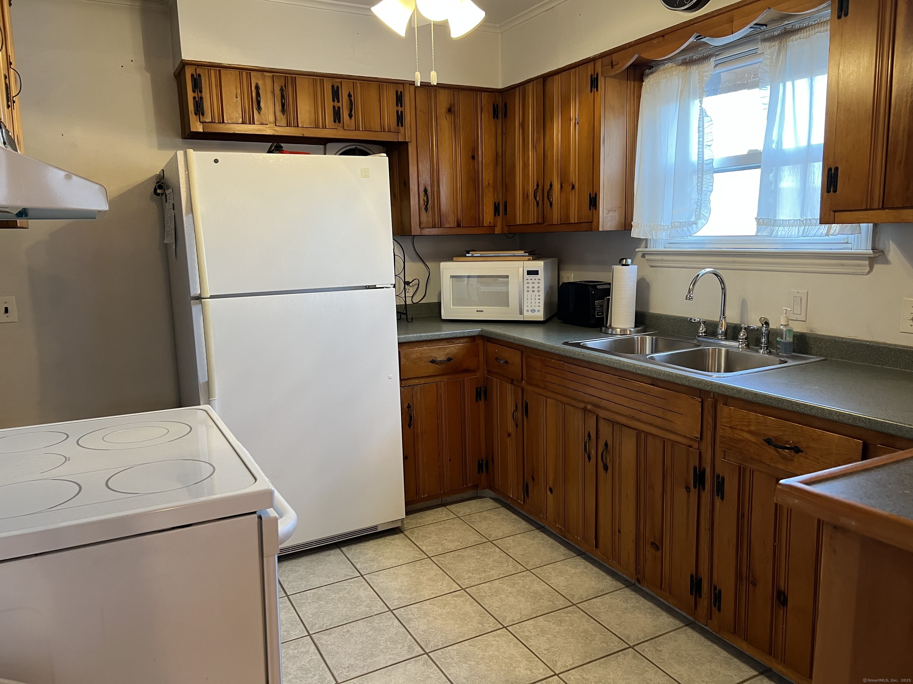 70 Woodruff Avenue, Watertown, Connecticut image 6