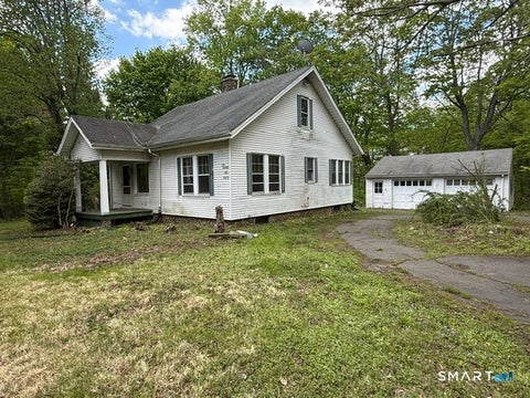 Homes For Sale - 61 Cheshire Road<br/> Wallingford, CT 06492