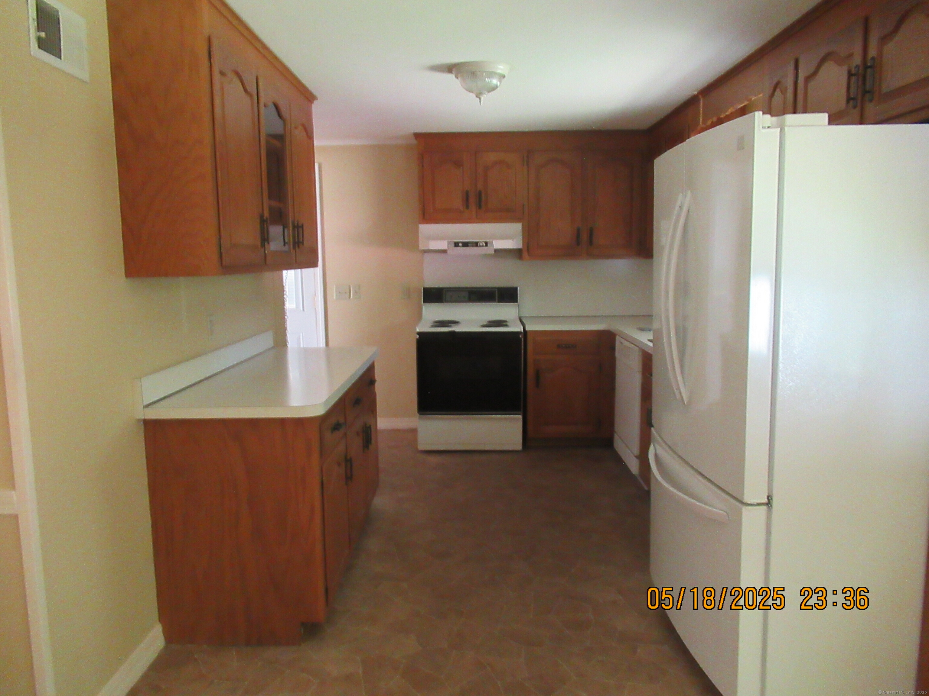 37 Stepney Circle, Rocky Hill, Connecticut image 24