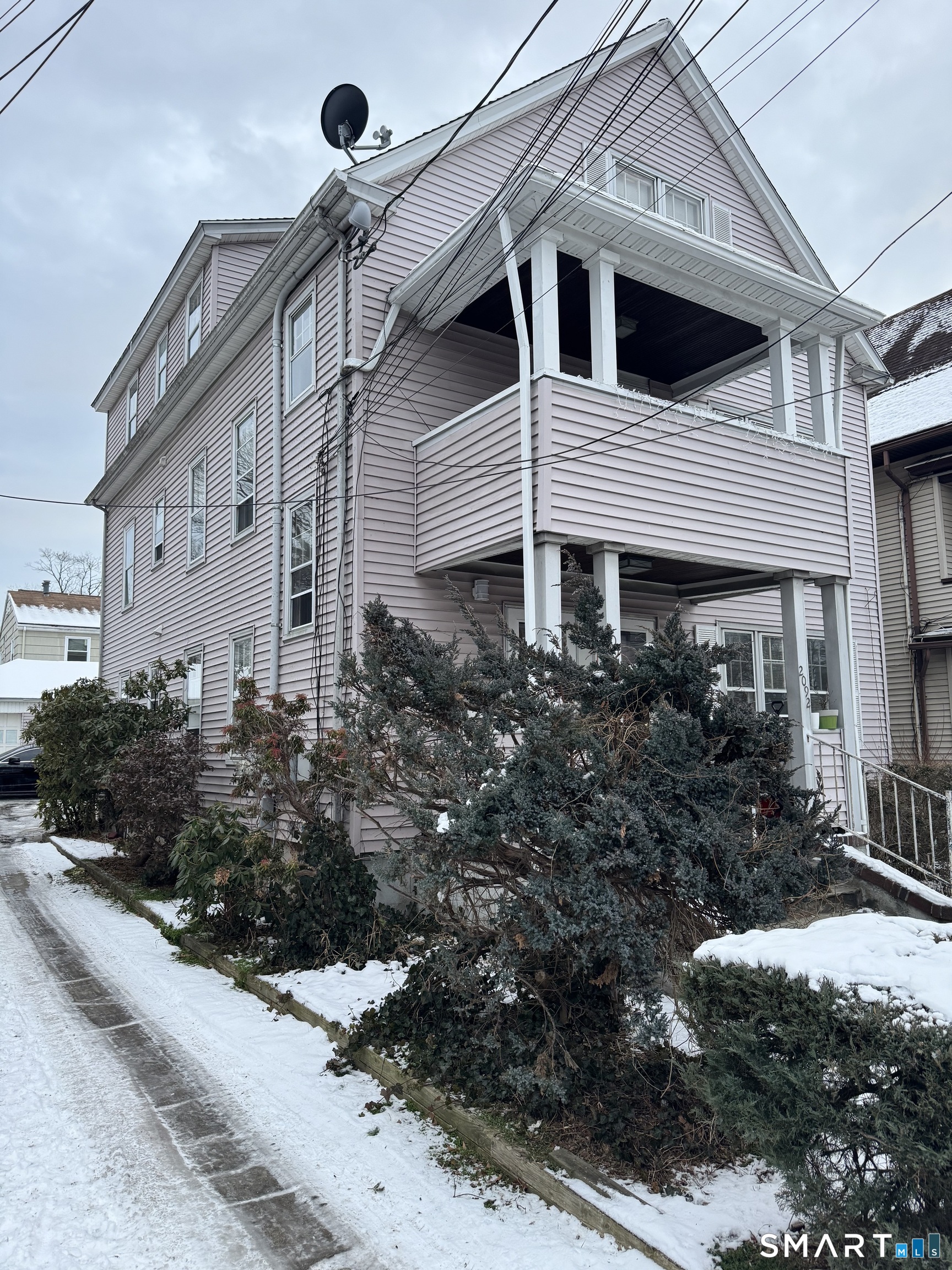 2092 East Main Street