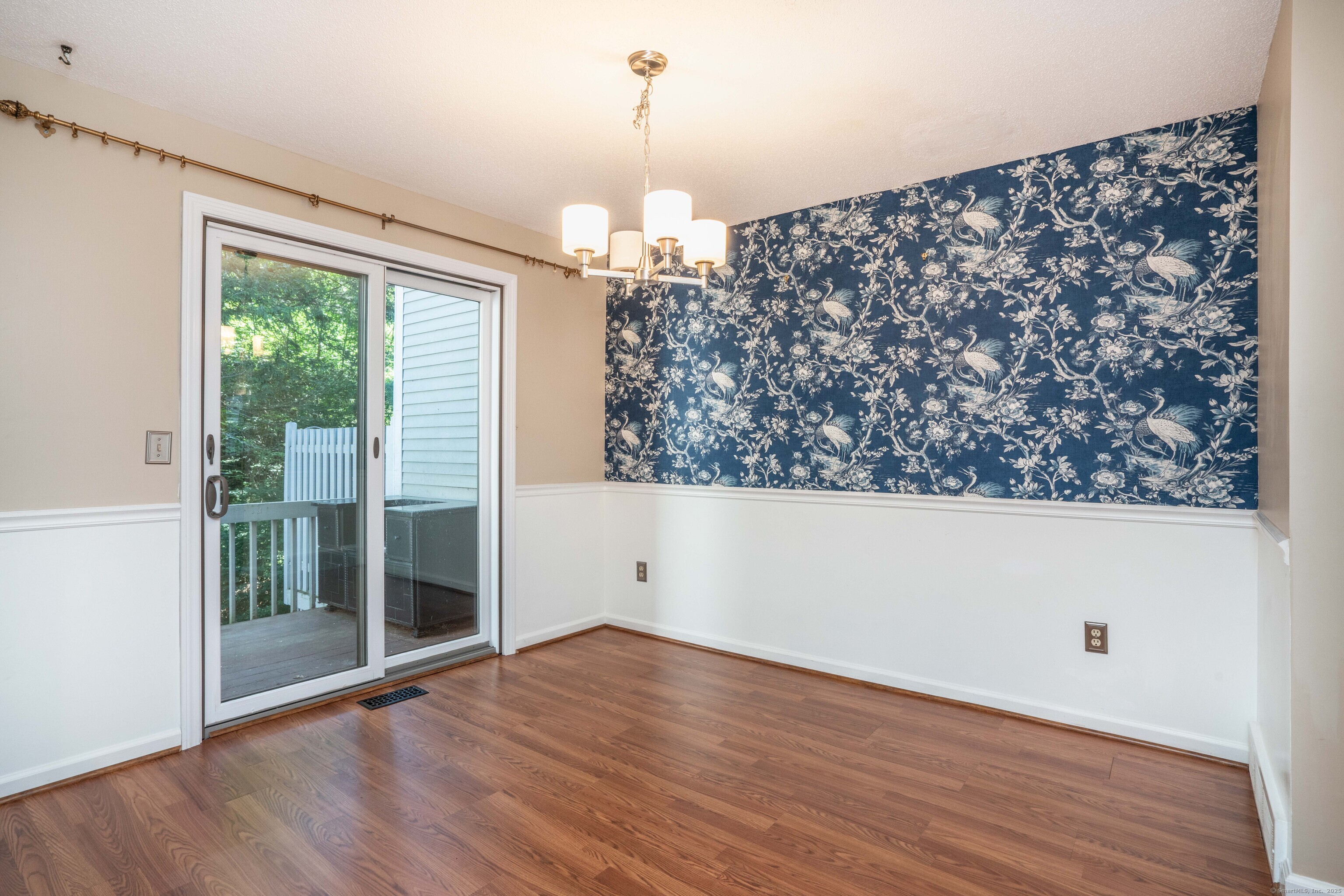 10 River View 10