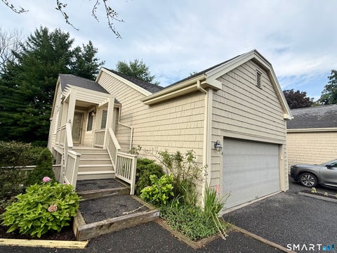 Condo For Sale - 12 Boulevard Drive #32-175<br/> Fairfield County, Danbury, CT 06470