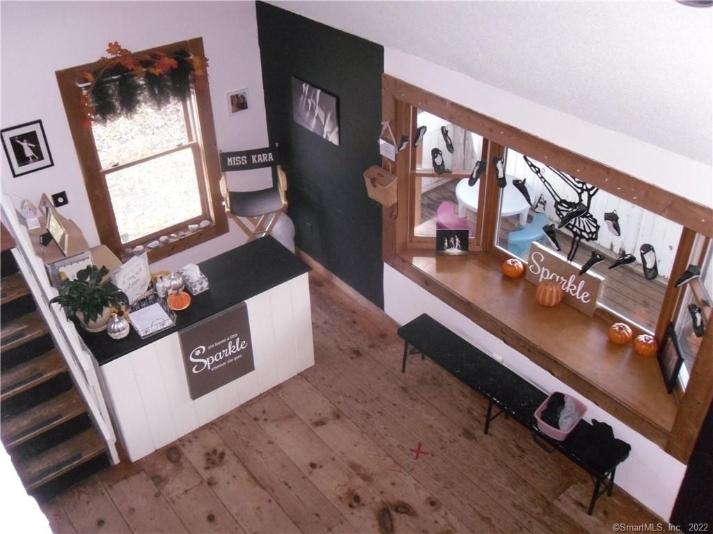 Somers, Connecticut 06071, United States, ,3 BathroomsBathrooms,Commercial,Pending,75775