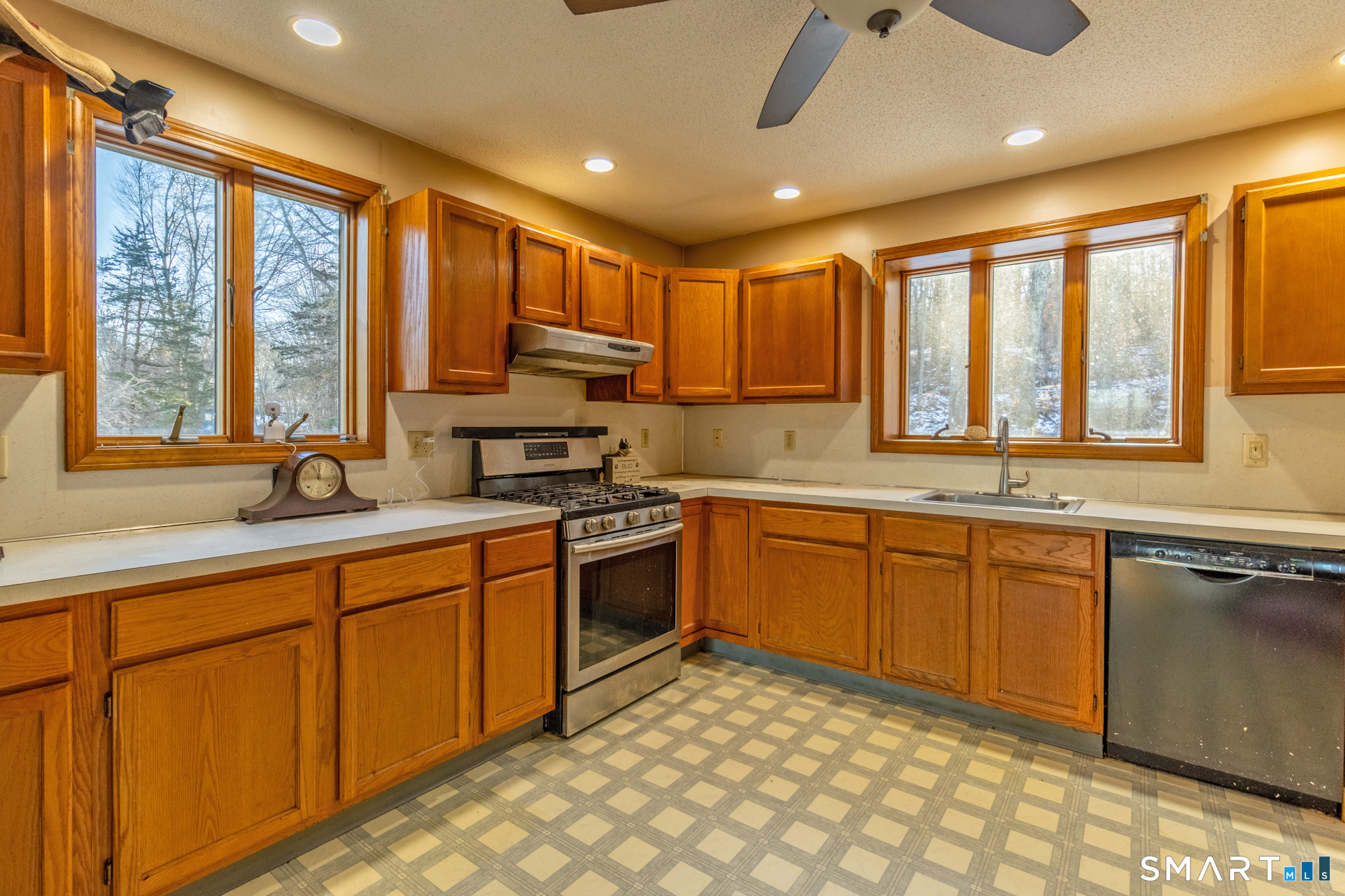 21 Bennett Pond Road