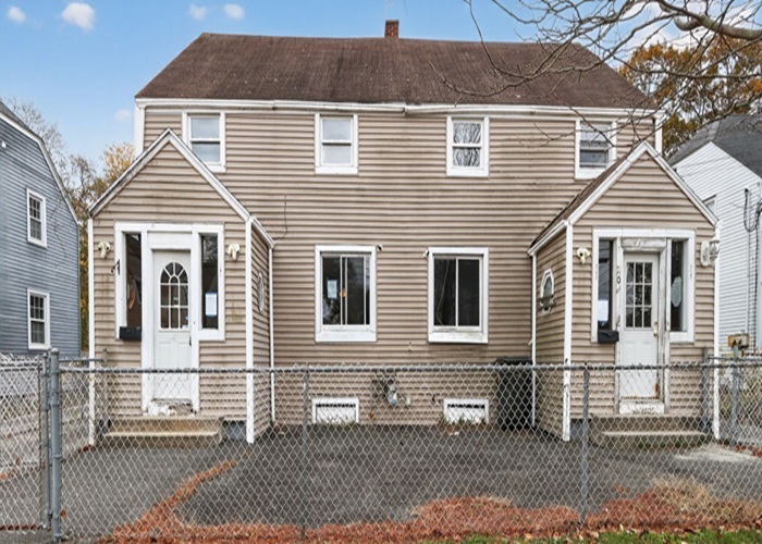 18 West Pleasant Street