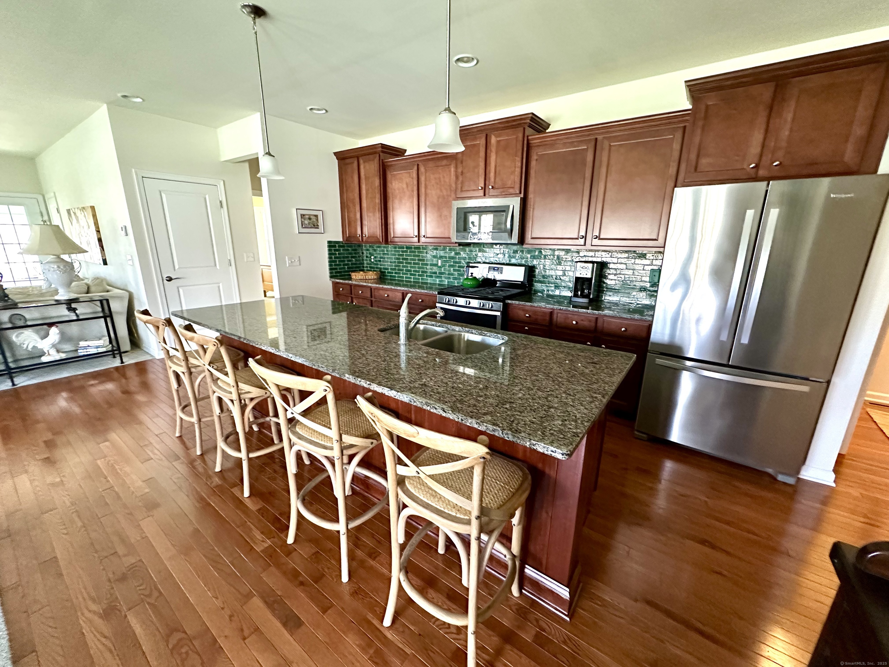 682 Championship Drive #682, Oxford, Connecticut image 9