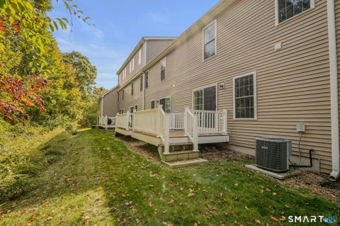 Tiny photo for 15 Freedom Way #83, East Lyme, CT 06357 (MLS # 24215739)