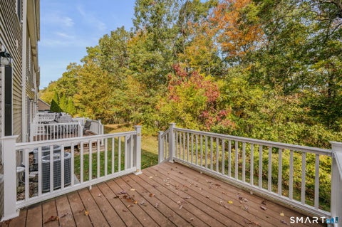 Tiny photo for 15 Freedom Way #83, East Lyme, CT 06357 (MLS # 24215739)