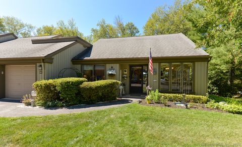 26 Heritage Crest C Southbury CT 06488
