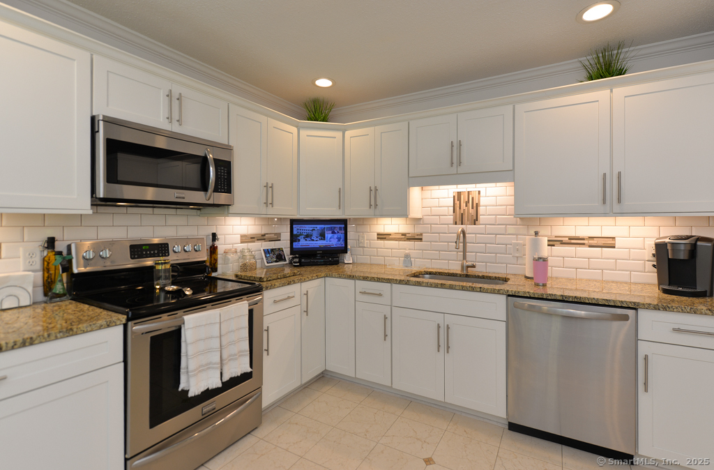 26 Heritage Crest C