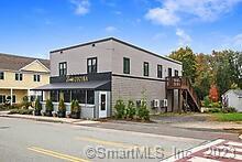 Marlborough, Connecticut 06447, United States, 2 Bedrooms Bedrooms, ,1 BathroomBathrooms,Residential,Active,192717